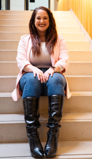Portrait of Zoe Ellis, founder of The Reading Elevation Blueprint